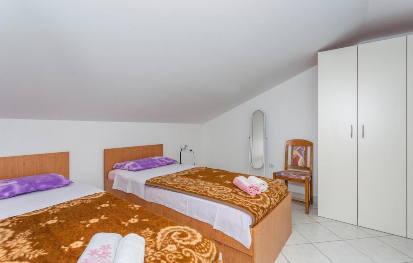 Banjol ゲスト ハウス ルシジャ Bed & Breakfast エクステリア 写真